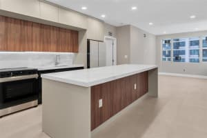 5255 Collins Ave APT 9B, Miami Beach, FL 33140, - MLS#A11762344