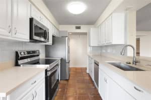 9313 NW 9th Pl, Plantation, FL 33324, Sold 06/06/25