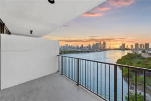 1000 Venetian Way APT 810, Miami Beach, FL 33139, - MLS#A11762536