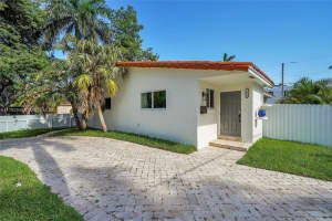 1070 Tyler St, Hollywood, FL 33019, - MLS#A11762546