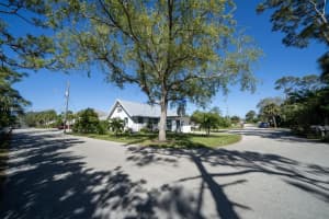 3986 Bennett Ln, Bonita Springs