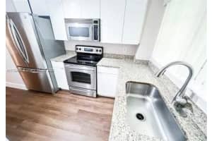 4141 NW 21st St APT 103, Lauderhill, FL 33313, - MLS#A11762635