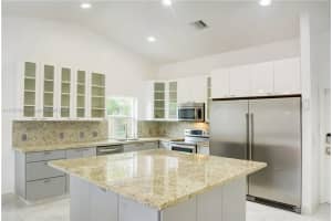 210 NE 2nd Ct, Dania Beach, FL 33004, - MLS#A11762668