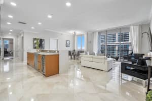 1060 Brickell Ave APT 4303, Miami, FL 33131, Sold 07/08/25