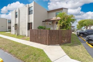 9950 NW 9th St Cir APT 204, Miami, FL 33172, Sold 07/14/25