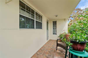 17157 SW 112th Ct, Miami, FL 33157, Sold 05/22/25