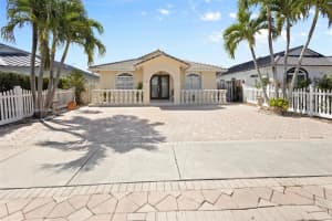 10038 NW 127th Terrace, Hialeah Gardens, FL 33018, Sold 06/27/25