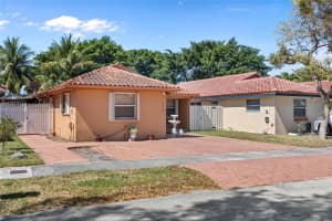 19826 W Lake Dr, Hialeah, FL 33015, Sold 07/03/25