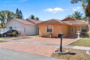 19826 W Lake Dr, Hialeah, FL 33015, Sold 07/03/25