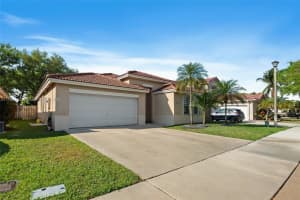 13956 S Cypress Cove Cir, Davie, FL 33325, Sold 04/22/25