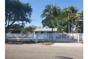1805 Nw 114th St, Miami