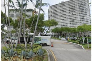 3701 N Country Club Dr 207, Aventura