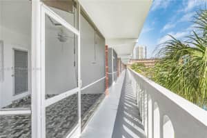 201 NE 14th Ave APT 8C, Hallandale Beach, FL 33009, - MLS#A11763174