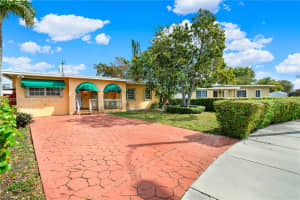 5331 SW 1st St, Coral Gables, FL 33134, Sold 04/17/25