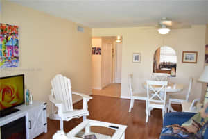 8920 Sunrise Lakes Blvd 208, Sunrise