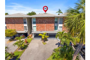 6795 & 6793 Brookline Dr, Hialeah