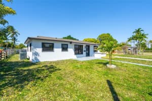 18710 NW 48th Pl, Miami Gardens, FL 33055, Sold 05/05/25