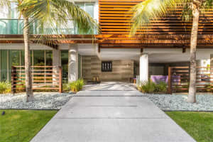 1215 West Ave 203, Miami Beach