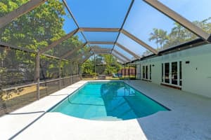 17554 SW 85th Ave, Palmetto Bay, FL 33157, Sold 08/28/25