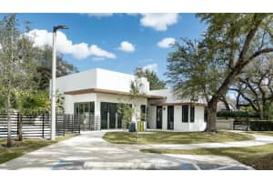 N Oak Pl, Dania Beach, FL 33314, - MLS#A11763566