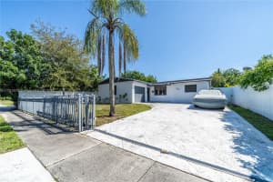 7450 Hope St, Hollywood