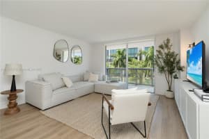 6039 Collins Ave 429, Miami Beach, FL 33140 - MLS#A11763737