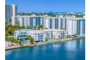 1880 S Treasure Dr APT 4M, North Bay Village, FL 33141, - MLS#A11763903
