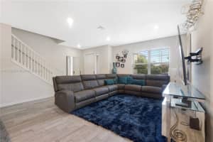 5040 Eucalyptus Dr Unit 4, Hollywood, FL 33021, Sold 05/07/25