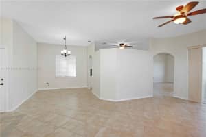 610 SE 30th Dr, Homestead, FL 33033, Sold 08/28/25
