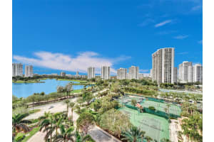 20185 E Country Club Dr APT 909, Aventura, FL 33180, Sold 07/11/25