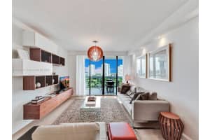 20185 E Country Club Dr APT 909, Aventura, FL 33180, Sold 07/11/25