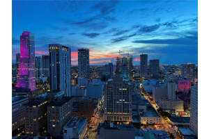 50 Biscayne Blvd 3309, Miami