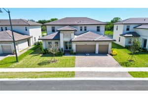 4390 Sw 122nd Ter, Davie