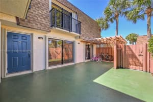5517 NW 59th Pl, Tamarac, FL 33319, Sold 05/12/25