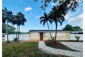 1441 N 72nd Ave, Hollywood