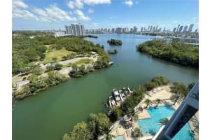 16385 Biscayne Blvd 1505, North Miami Beach