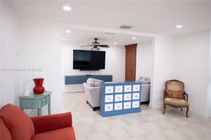 130 W 36th St, Hialeah, FL 33012, Sold 05/09/25