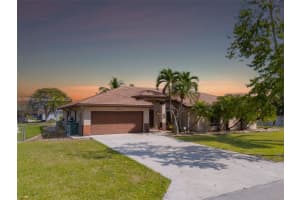 20317 SW 324th St, Homestead, FL 33030, Sold 04/30/25