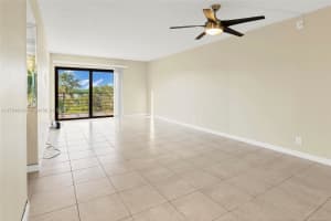 9370 SW 8th St APT 322, Boca Raton, FL 33428, - MLS#A11764429