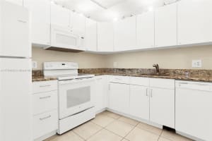 9370 SW 8th St APT 322, Boca Raton, FL 33428, - MLS#A11764429