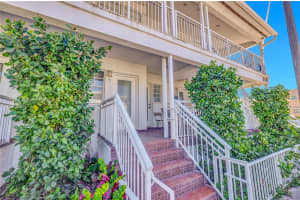 330 74th St APT 8, Miami Beach, FL 33141, Sold 05/09/25