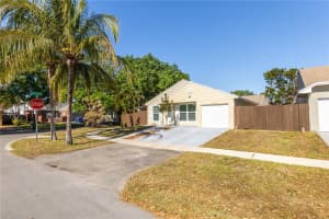 8451 SW 10th Ct, Pembroke Pines, FL 33025, Sold 05/15/25