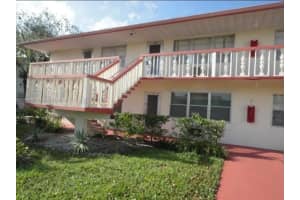 130 Camden F, West Palm Beach