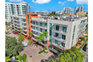 2100 Van Buren St 206, Hollywood