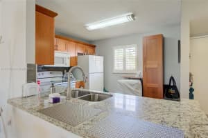 469 N Pine Island Rd APT B301, Plantation, FL 33324, Sold 04/25/25