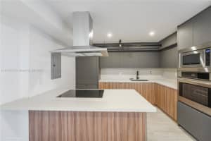 1000 Quayside Ter 903, Miami