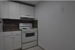 606 W 81st St APT 318, Hialeah, FL 33014, Sold 05/20/25