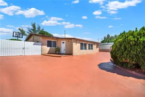 1725 SW 70th Ave, Miami, FL 33155, Sold 06/11/25