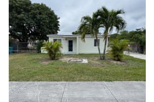26700 SW 137th Ct, Homestead, FL 33032, Sold 05/23/25