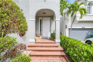 3015 NE 208th St, Aventura, FL 33180, - MLS#A11765124